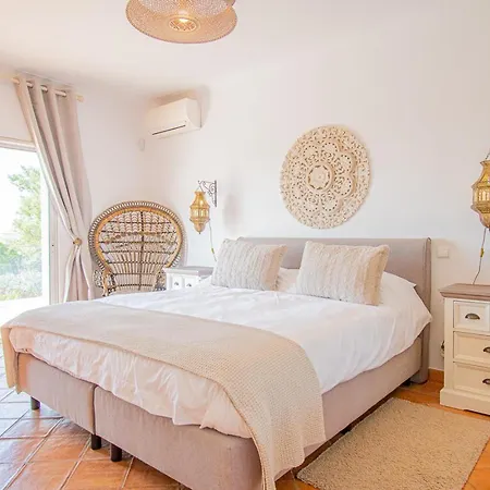 The One Ocean Front - Elegant 3-bedroom Villa