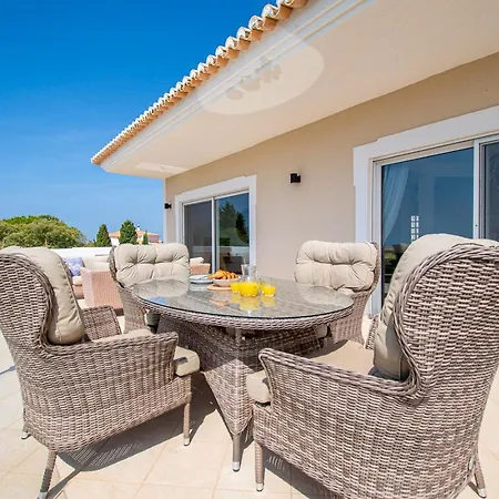 ヴィラ The One Ocean Front - Elegant 3-bedroom