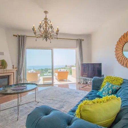 The One Ocean Front - Elegant 3-bedroom * カルヴォエイロ