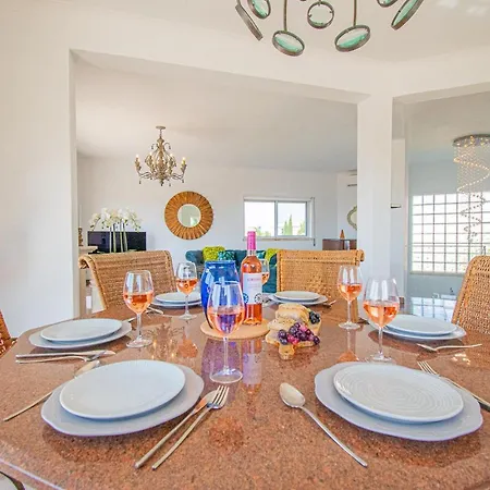 The One Ocean Front - Elegant 3-bedroom Βίλα