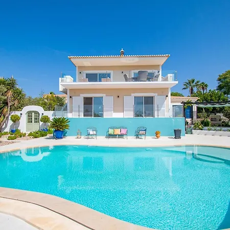 Βίλα The One Ocean Front - Elegant 3-bedroom *