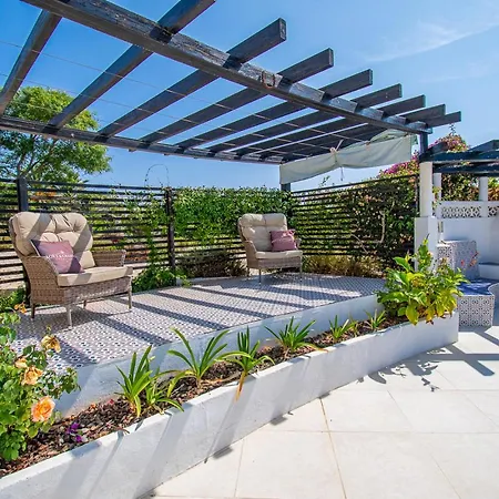 The One Ocean Front - Elegant 3-bedroom Καρβοέιρο